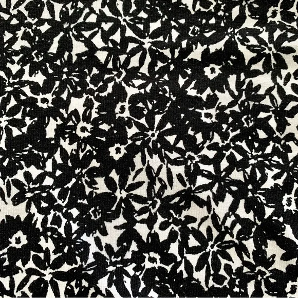 CROFT & BARROW Women’s Blk/Wht. Floral Blouse Scoop/V/Tie‎ Bell Sleeve XXL NWT! - Picture 6 of 7